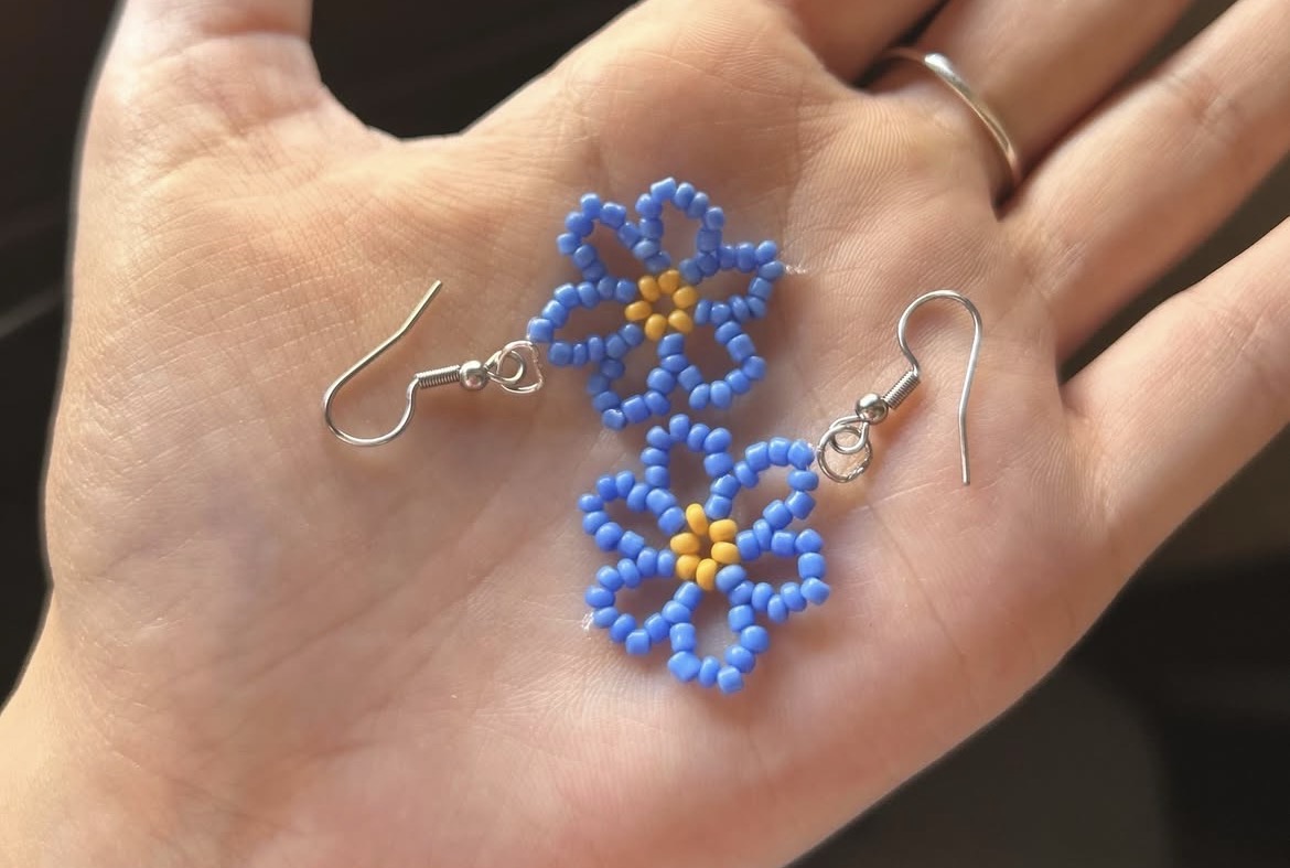 Orecchini con fiori